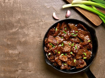 3 Resep Bistik Daging untuk Ide Menu Acara Spesial di Rumah, Coba Bikin Yuk Bun