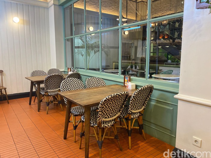 1746422098856-straits-kopitiam-1745987389698