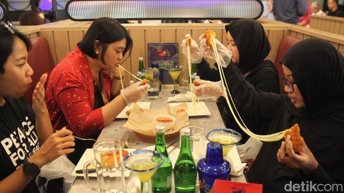 1753722490126-resto-legendaris-texas-hadir-di-indonesia-sajikan-hidangan-ikonik-khas-amerika-1753703841466_169