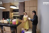 1755086514274-dapur-produksi-donat-pinkan-mambo-1755054466917