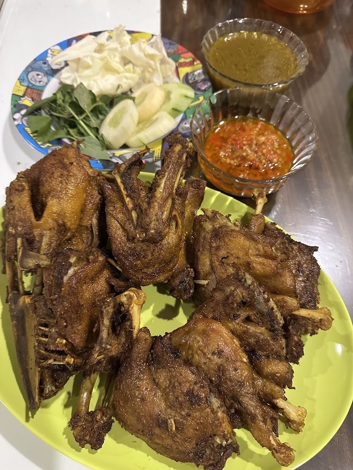 1756987050185-bebek-goreng-1756969355685