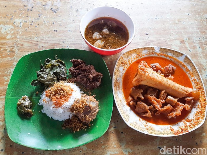 1757591575692-10-nasi-padang-hidden-gem-yang-sedap-ada-dalam-pasar-dan-gang-1757571538496
