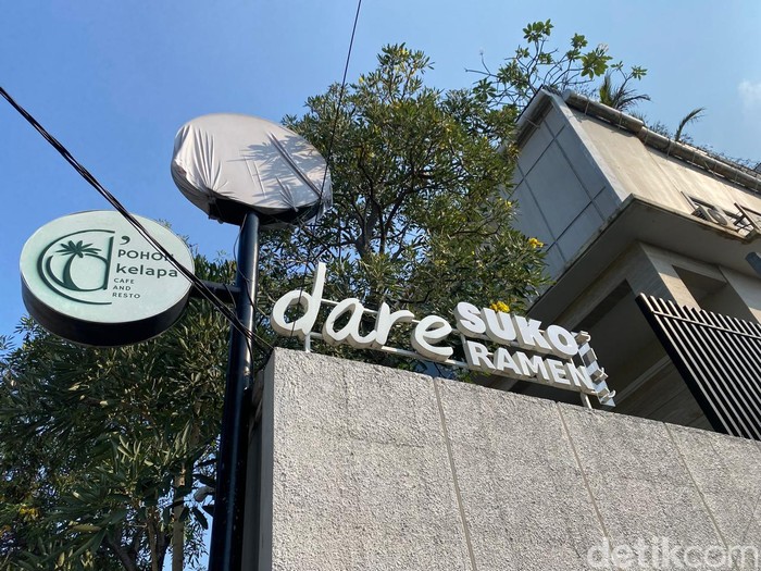 1758347518696-di-sini-ada-dry-ramen-nyemek-dan-ramen-paitan-enak-1758278218838