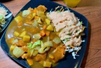 1758390099697-warung-tenda-jepang-ini-punya-chicken-katsu-curry-dan-beef-teriyaki-enak-1