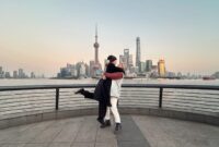 1759427392636-glenn-alinskie-dan-chelsea-olivia-1759398484856