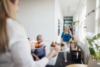 1759578322927-makan-bersama-rekan-kantor-1759479291540