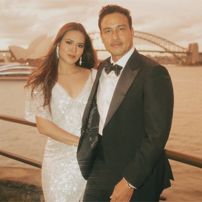 1761155111529-hamish-daud-dan-raisa-1761119486572