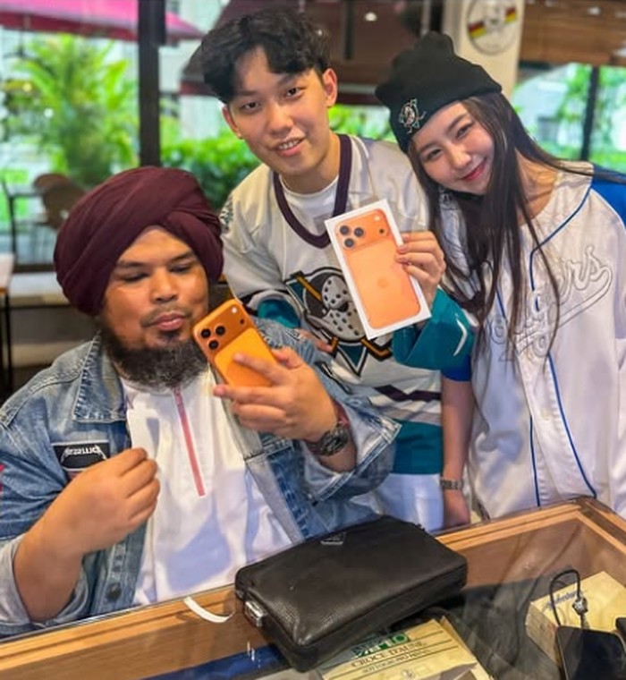 1761241310404-willie-salim-sering-masak-besar-dan-buat-tantangan-makan-seru-1761211471662