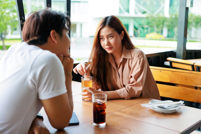 1761457280169-kencan-makan-di-restoran-2
