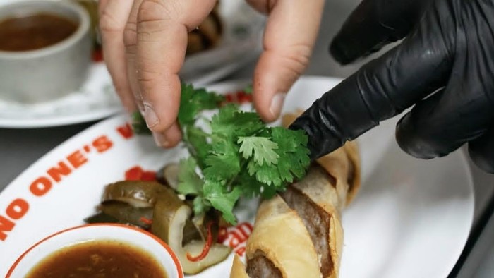 1761803546311-rekomendasi-makan-siang-di-sudirman-1761798748129_169