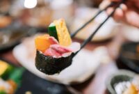 1762861906605-ilustrasi-tempat-makan_169