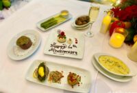 1763121024076-usianya-60-tahun-resto-steak-amerika-ini-hadirkan-menu-spesial-khas-new-orleans-1763105930541