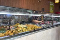 1763206926330-nasi-uduk-ayce-rp-10-ribu-di-tanjung-duren-lauknya-ada-35-pilihan-1763109084155