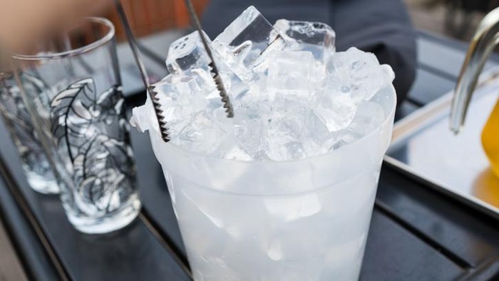 1763528814199-tips-es-batu-dari-bartender-1763447560775_169