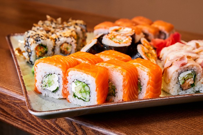 1763550408344-sushi-1754624313577