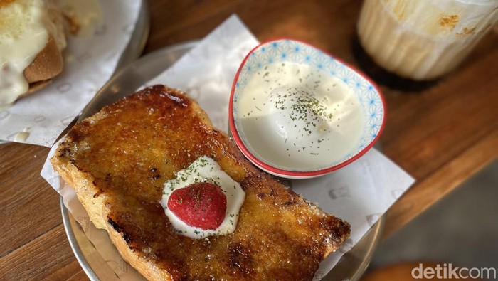 1763615276671-drunk-baker-indonesia-4_169