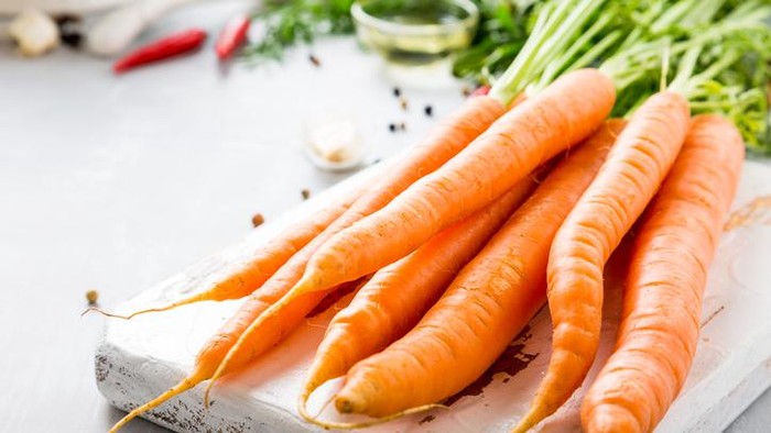 1764738452900-apakah-wortel-boleh-dikupas-1_169