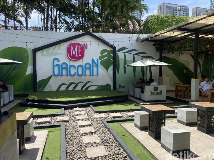 1765105606252-mie-gacoan-masih-ramai-diserbu-ini-yang-bikin-ketagihan-1764920369959