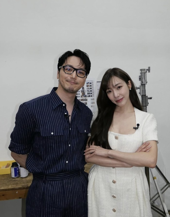 1765731981954-pesona-tiffany-snsd-saat-makan-bareng-member-dan-dapat-coffee-truck-1765687326013