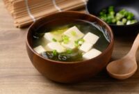 1765775421003-3-manfaat-sehat-sup-miso-menu-utama-wanita-115-tahun-di-jepang-1746111625554