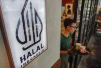 1769144826635-sertifikasi-halal-gratis-untuk-warung-makan-kecil-bpjph-dukung-umkm-1760863680478_169